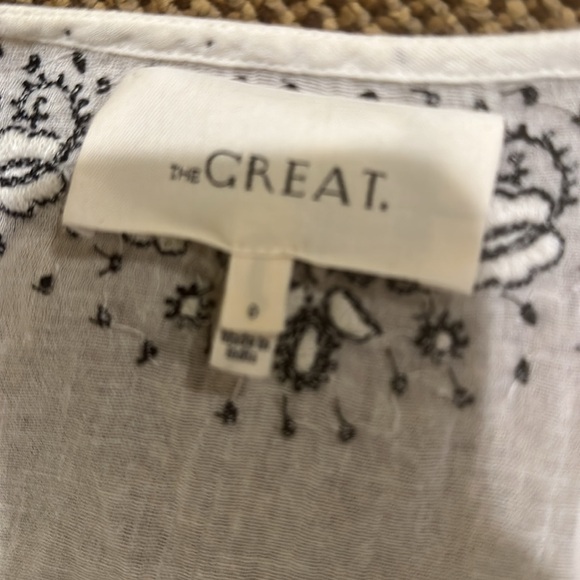 The great. Soooo pretty. Very cute on like new. White with black detail - Picture 2 of 5